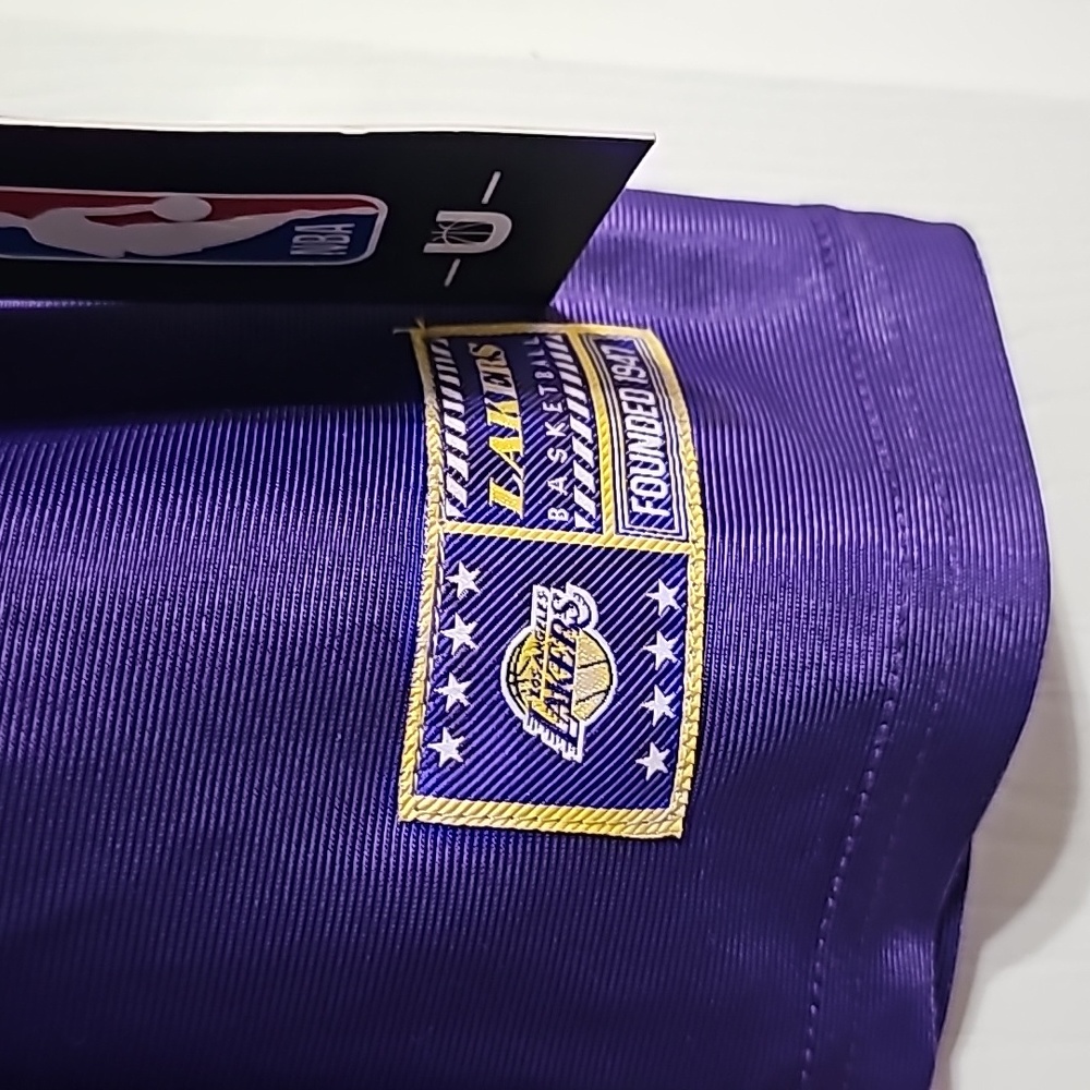 NBA LA Lakers Purple Sequin Vantage 47 Crop Jersey Women's - Picture 3 of 3